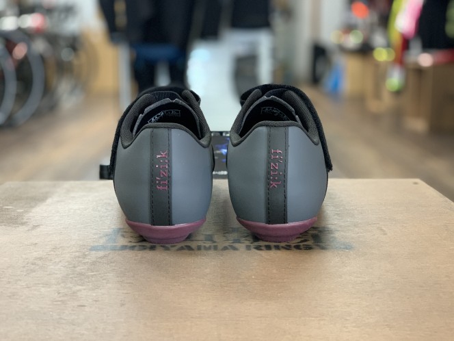 E030B701-FE5B-458C-98F3-E085B6203F59